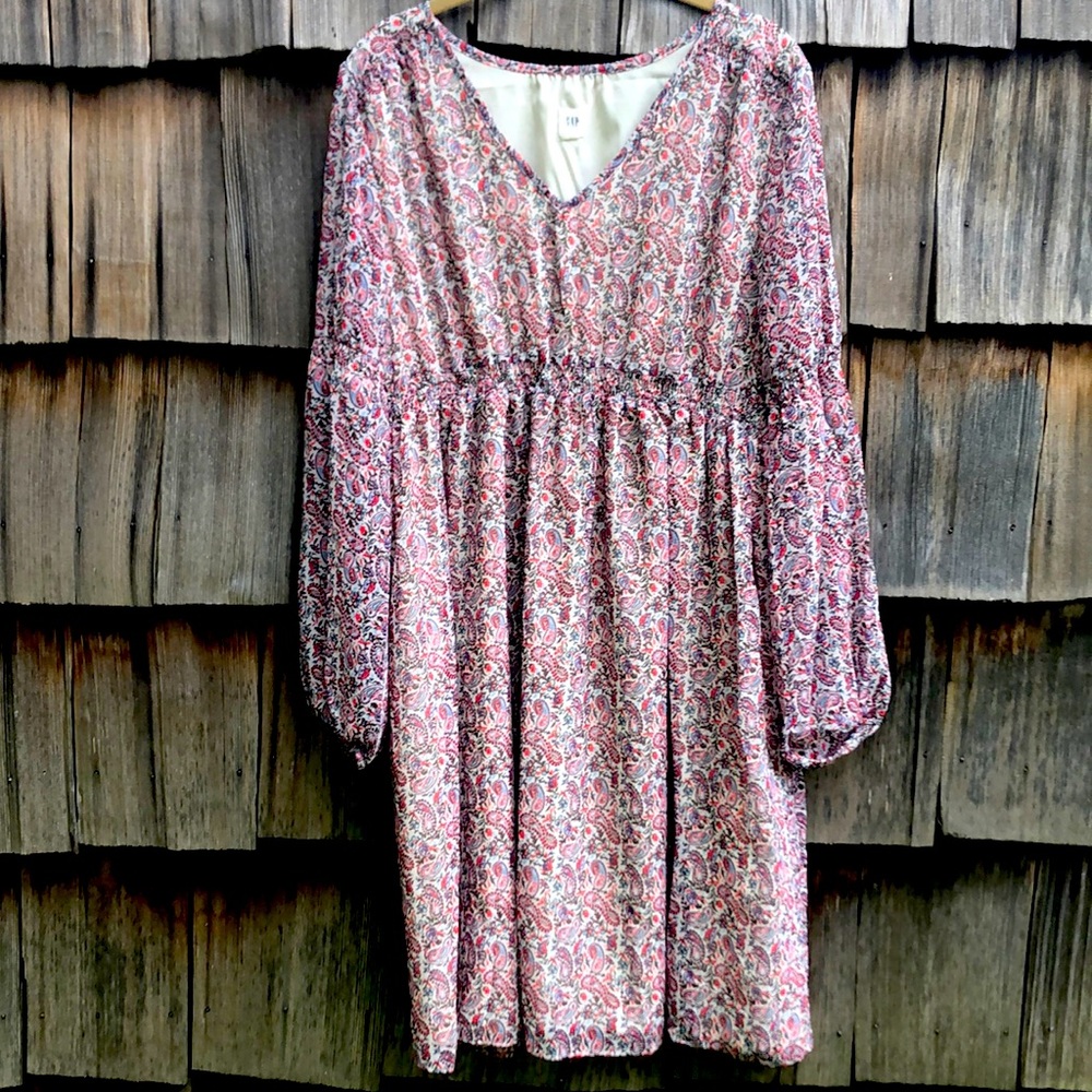 Paisley maternity dress perfect for a baby shower!